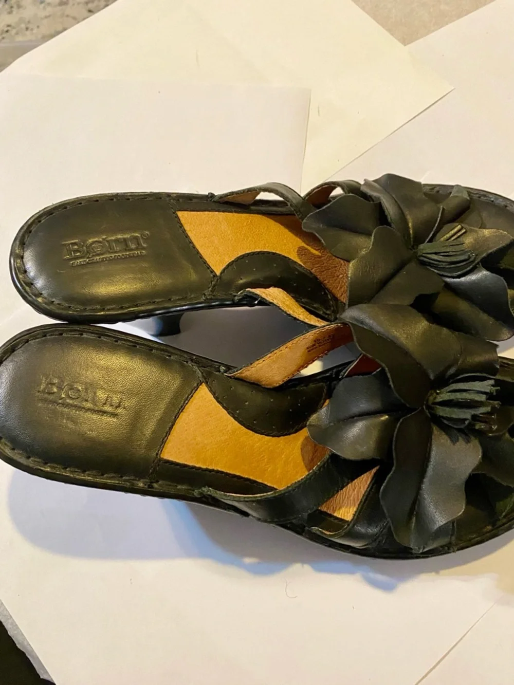Women’s Black Born Heeled Slip On Sandals With Detail Flower Size 10 - Picture 5 of 12